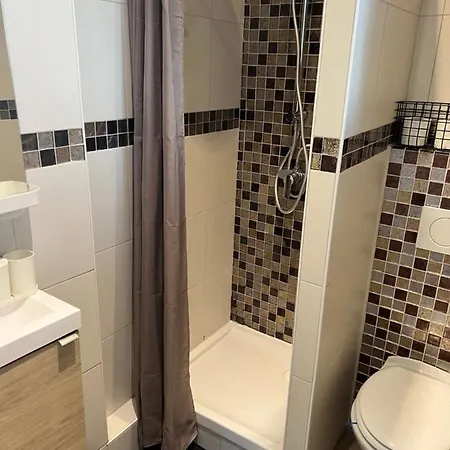 Studio Villejuif 2min de Paris